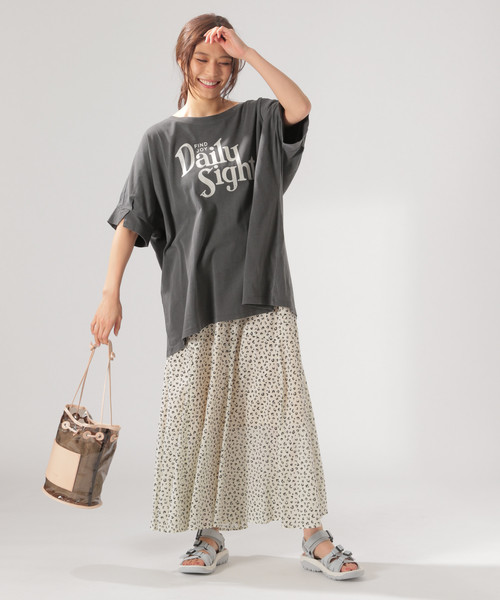 BAYFLOW(ベイフロー)の「ピグメントBIGTシャツ(Tシャツ/カットソー・レディース・チャコール/ブラウン/ホワイト・FREE)」の6枚目の写真
