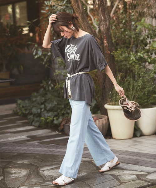 BAYFLOW(ベイフロー)の「ピグメントBIGTシャツ(Tシャツ/カットソー・レディース・チャコール/ブラウン/ホワイト・FREE)」の4枚目の写真