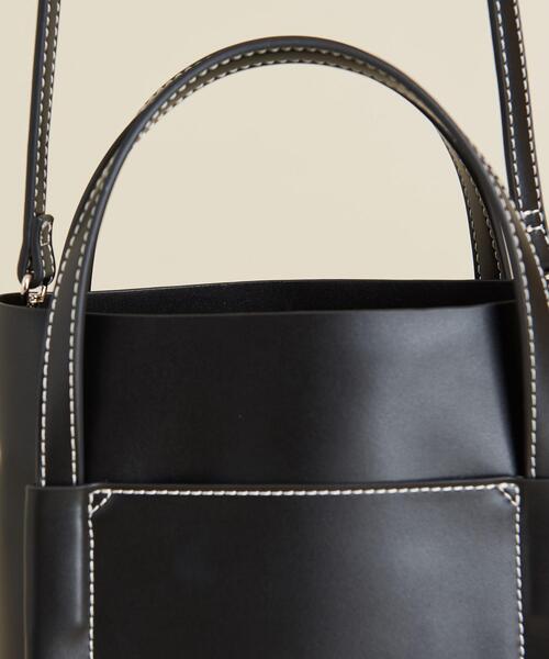 BEAUTY&YOUTH UNITED ARROWS(ビューティーアンドユースユナイテッドアローズ)の「BY∴ スクエアステッチショルダーバッグ2 -2WAY-(ショルダーバッグ・レディース・ブラック/ライトブルー/モカ/ライム/オフホワイト/オリーブ・FREE)」の9枚目の写真