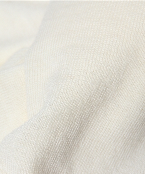 BEAMS（ビームス）の「◎BEAMS / ハイゲージ タートルネック（ニット/セーター・メンズ・オフホワイト/ライトグレー/ブラック・MEDIUM/SMALL/X-LARGE/LARGE）」の8枚目の写真