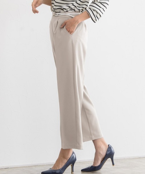 Pierrot（ピエロ）の「センタープレスボックスパンツ（その他パンツ・レディース・ホワイト/ブラック/ミント/ブルー系その他/グレイッシュベージュ/チャコール/ブラウン・M/L）」の15枚目の写真