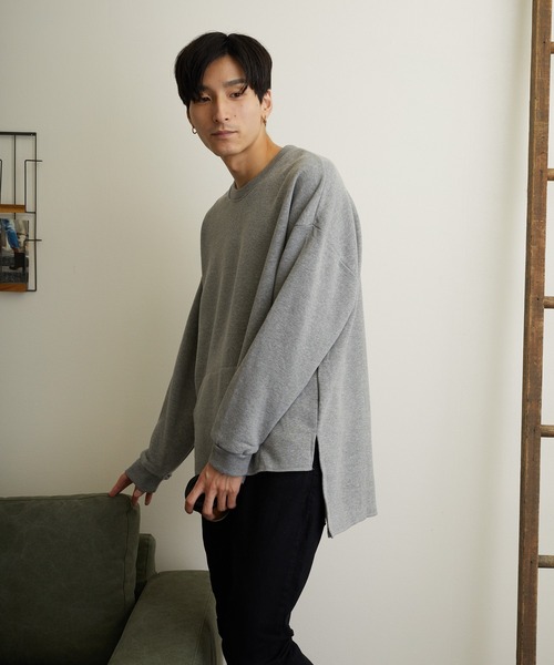 TONE SELECT WEAR(トーンセレクトウェア)の「【TONE MEN'S】パイルスリットBIGスウェット(BL)(スウェット・メンズ・ブラック/チャコールグレー/ライトグレー/杢グレー/ベージュ/その他1/その他2・MEDIUM/LARGE)」の4枚目の写真