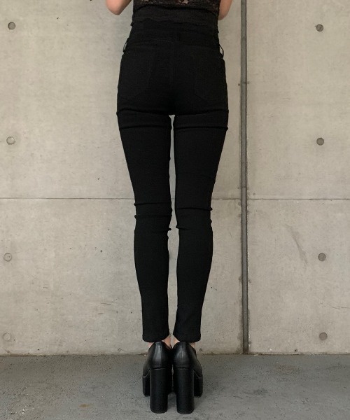 ENVYM（アンビー）の「ハイウエストボタンジェギンス（その他パンツ・レディース・ブラック・SMALL/MEDIUM）」の6枚目の写真