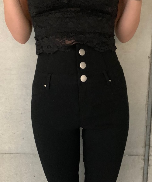 ENVYM（アンビー）の「ハイウエストボタンジェギンス（その他パンツ・レディース・ブラック・SMALL/MEDIUM）」の7枚目の写真