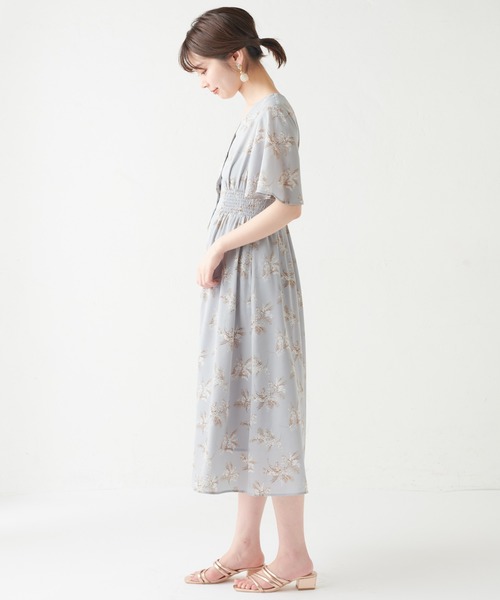 natural couture(ナチュラルクチュール)の「リゾート柄シェル釦ワンピース(ワンピース・レディース・ベージュ/サックスブルー/イエロー・FREE)」の17枚目の写真
