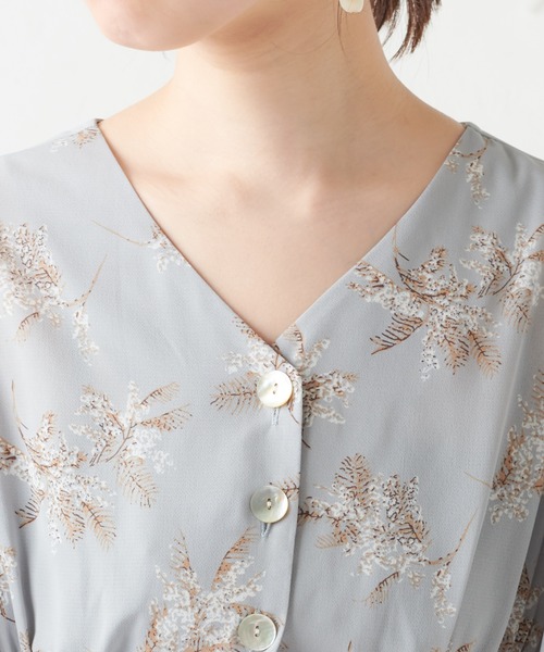 natural couture(ナチュラルクチュール)の「リゾート柄シェル釦ワンピース(ワンピース・レディース・ベージュ/サックスブルー/イエロー・FREE)」の19枚目の写真