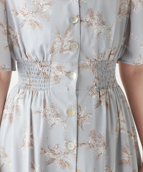 natural couture(ナチュラルクチュール)の「リゾート柄シェル釦ワンピース(ワンピース・レディース・ベージュ/サックスブルー/イエロー・FREE)」の20枚目の写真