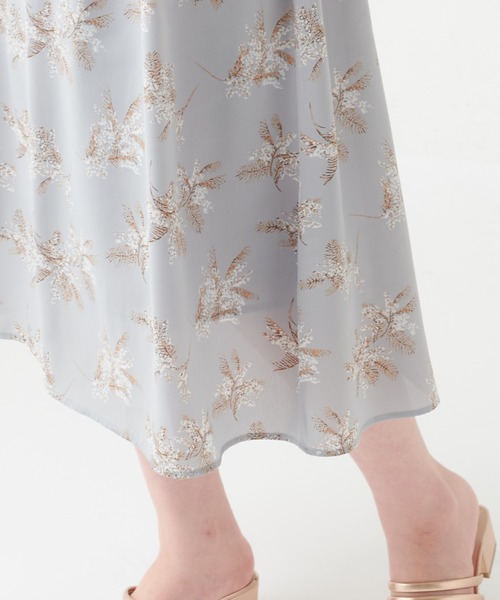 natural couture(ナチュラルクチュール)の「リゾート柄シェル釦ワンピース(ワンピース・レディース・ベージュ/サックスブルー/イエロー・FREE)」の22枚目の写真