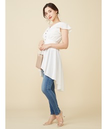 袖フリルフィッシュテールブラウス