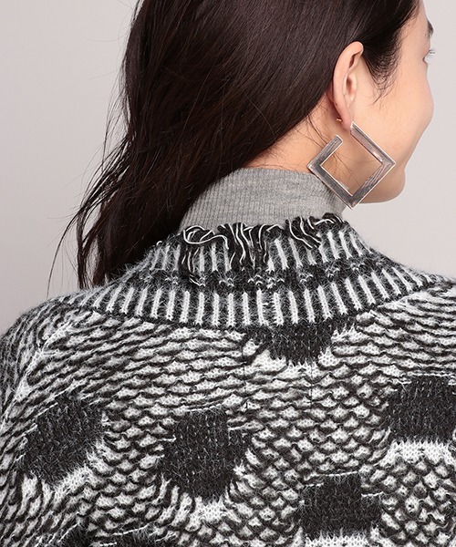 Desigual(デシグアル)の「ヘビーゲージジャケット VICTORIA(カーディガン/ボレロ・レディース・ブラック・S/M/L)」の6枚目の写真