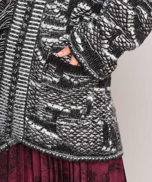 Desigual(デシグアル)の「ヘビーゲージジャケット VICTORIA(カーディガン/ボレロ・レディース・ブラック・S/M/L)」の7枚目の写真