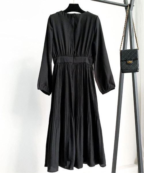 セール ワンピース ウエストマークプリーツワンピース ワンピース Junoah ジュノア のファッション