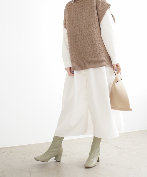 AmiAmi（アミアミ）の「スクエアトゥストレッチショートブーツ（ブーツ・レディース・ベージュ/ブラック/アイボリー/オリーブ・L/LL/M/S）」の8枚目の写真