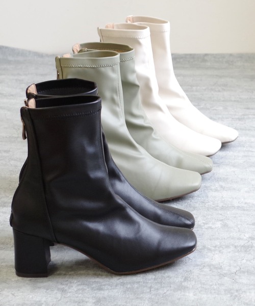 AmiAmi（アミアミ）の「スクエアトゥストレッチショートブーツ（ブーツ・レディース・ベージュ/ブラック/アイボリー/オリーブ・L/LL/M/S）」の5枚目の写真
