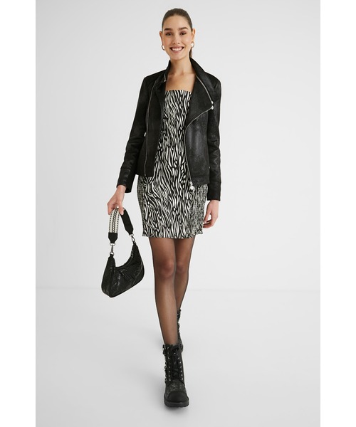 Desigual(デシグアル)の「ジャングル スリムショートワンピース SALT LAKE CITY(チュニック・レディース・ブラック・SS/L/S/M/2L)」の4枚目の写真