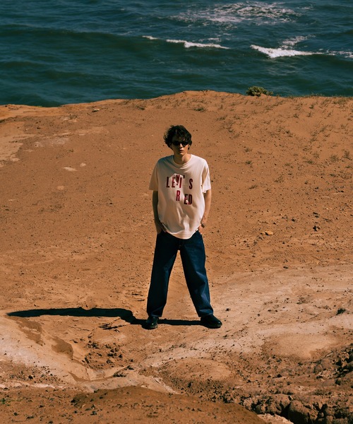 Levi's（リーバイス）の「Levi's(R) RED グラフィック Tシャツ ECRU（Tシャツ/カットソー・メンズ・マルチ・L/M/S/XL）」の7枚目の写真