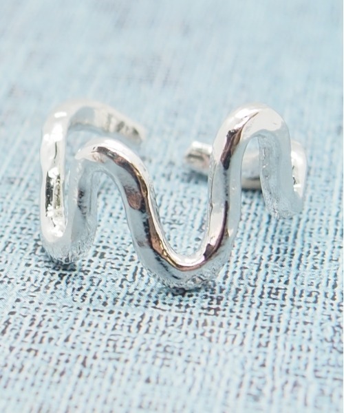 SALON（サロン）の「メタルラインデザインリング 日本製（リング・レディース・シルバー/シルバー系その他/ゴールド系その他/ゴールド・13号）」の5枚目の写真