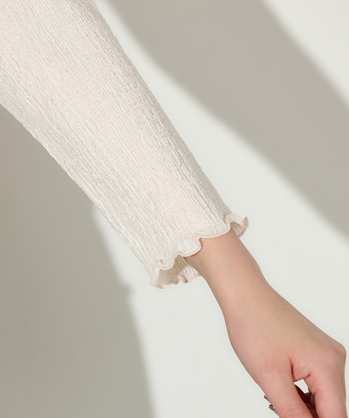 natural couture(ナチュラルクチュール)の「きらっと素材シンプルトップス(Tシャツ/カットソー・レディース・ブラック/オフホワイト/ライトベージュ・FREE)」の18枚目の写真