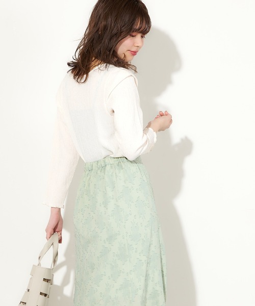 natural couture(ナチュラルクチュール)の「きらっと素材シンプルトップス(Tシャツ/カットソー・レディース・ブラック/オフホワイト/ライトベージュ・FREE)」の21枚目の写真