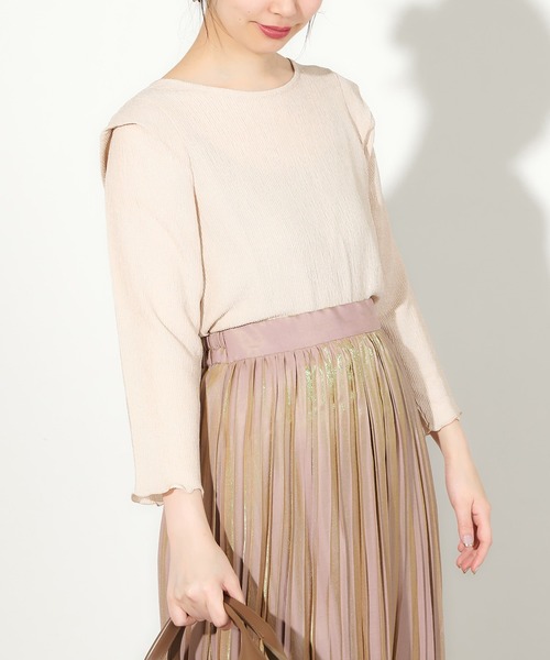 natural couture(ナチュラルクチュール)の「きらっと素材シンプルトップス(Tシャツ/カットソー・レディース・ブラック/オフホワイト/ライトベージュ・FREE)」の17枚目の写真