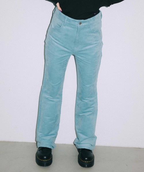 X-girl（エックスガール）の「FAUX SUEDE FLARE PANTS（その他パンツ・レディース・ブラック/ライトブルー/オレンジ・X-SMALL/SMALL/MEDIUM）」の2枚目の写真