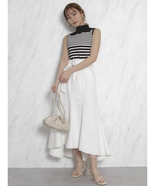 dazzlin（ダズリン）の「ステッチマーメイドデニムスカート（スカート・レディース・オフホワイト/インディゴブルー・SMALL/MEDIUM）」の6枚目の写真