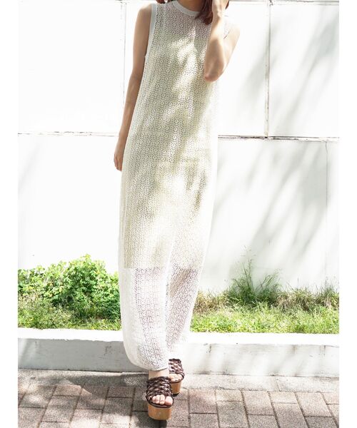 MERCURYDUO（マーキュリーデュオ）の「メッシュバックリボンニットワンピース（ワンピース・レディース・ダークグリーン/ベージュ/オフホワイト・FREE）」の8枚目の写真