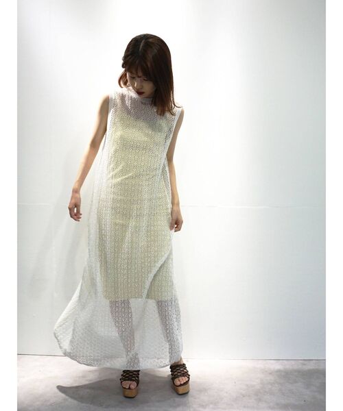 MERCURYDUO（マーキュリーデュオ）の「メッシュバックリボンニットワンピース（ワンピース・レディース・ダークグリーン/ベージュ/オフホワイト・FREE）」の18枚目の写真