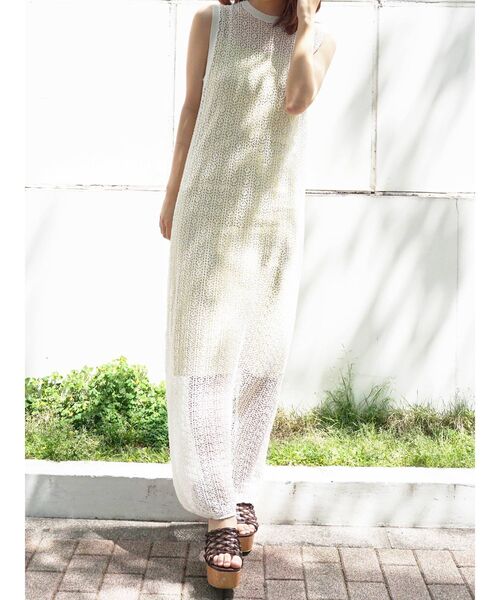 MERCURYDUO（マーキュリーデュオ）の「メッシュバックリボンニットワンピース（ワンピース・レディース・ダークグリーン/ベージュ/オフホワイト・FREE）」の21枚目の写真