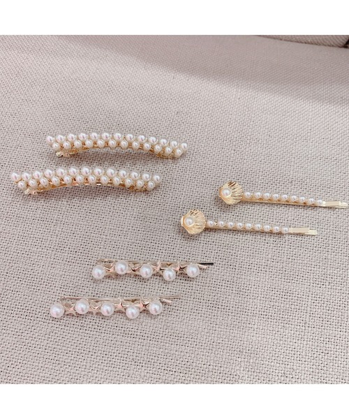 lilLilly（リルリリー）の「シャルヘアピンセット（ヘアピン・レディース・ゴールド・FREE）」の2枚目の写真