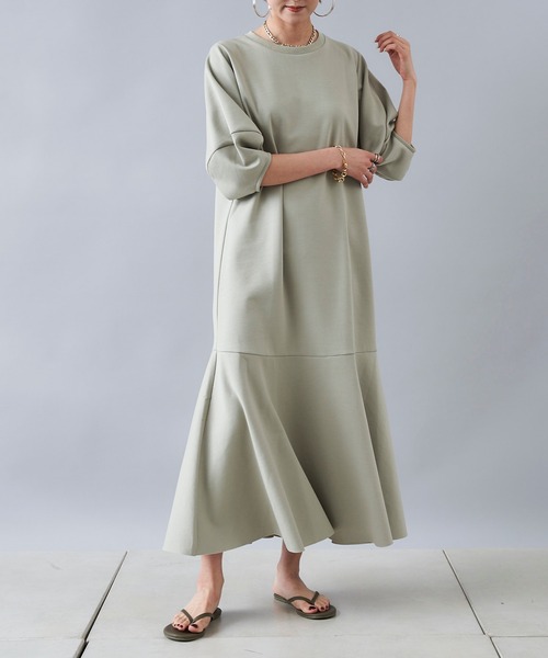 DouDou（ドゥドゥ）の「バルーンスリーブ裾切替カットワンピース（ワンピース・レディース・アイボリー/ブラック/グリーン・FREE）」の20枚目の写真