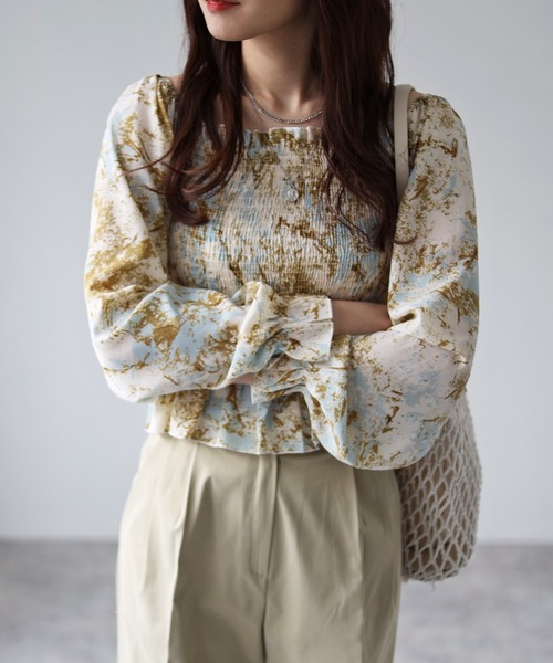 4youstory(フォーユーストーリー)の「オフショル柄ブラウス(シャツ/ブラウス・レディース・ブルー/グリーン/レッド・FREE)」の2枚目の写真