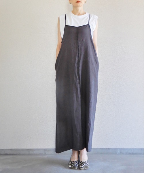 y/m by Yukie（イムバイユキエ）の「リネンレーヨンキャミワンピース（ワンピース・レディース・チャコールグレー/ベージュ・FREE）」の3枚目の写真