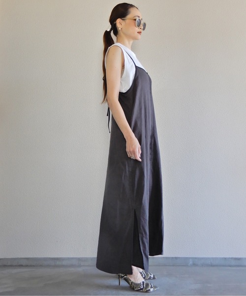 y/m by Yukie（イムバイユキエ）の「リネンレーヨンキャミワンピース（ワンピース・レディース・チャコールグレー/ベージュ・FREE）」の15枚目の写真