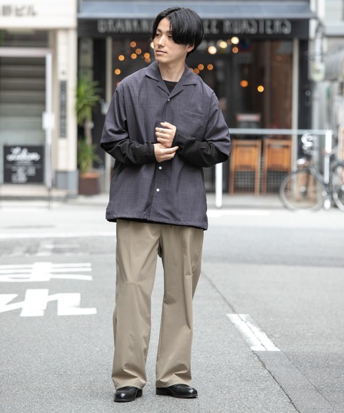 ITEMS URBANRESEARCH（アイテムズ アーバンリサーチ）の「ナイロン タックワイドパンツ（その他パンツ・メンズ・カーキ/グレー系その他/ブラック・LARGE/MEDIUM/SMALL）」の8枚目の写真
