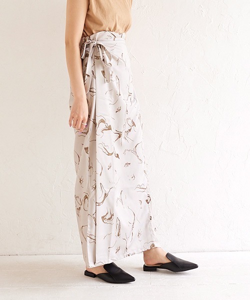 JELLY BEANS（ジェリービーンズ）の「オペラカットスリッパミュール(204-32671)JELLY BEANS(ジェリービーンズ)（サンダル・レディース・ベージュ/パイソン/ブラック・L/S/M）」の16枚目の写真