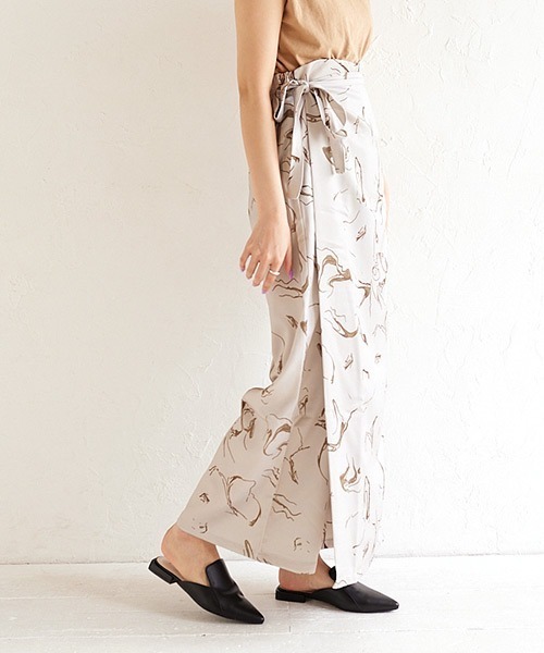 JELLY BEANS（ジェリービーンズ）の「オペラカットスリッパミュール(204-32671)JELLY BEANS(ジェリービーンズ)（サンダル・レディース・ベージュ/パイソン/ブラック・L/S/M）」の10枚目の写真