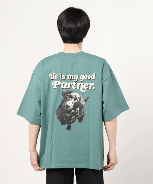 WEGO（ウィゴー）の「WEGO/DOGプリント5分袖ビッグシルエットTシャツ（Tシャツ/カットソー・メンズ・スミクロ/ブルー/グリーン/ホワイト・MEDIUM/LARGE）」の6枚目の写真