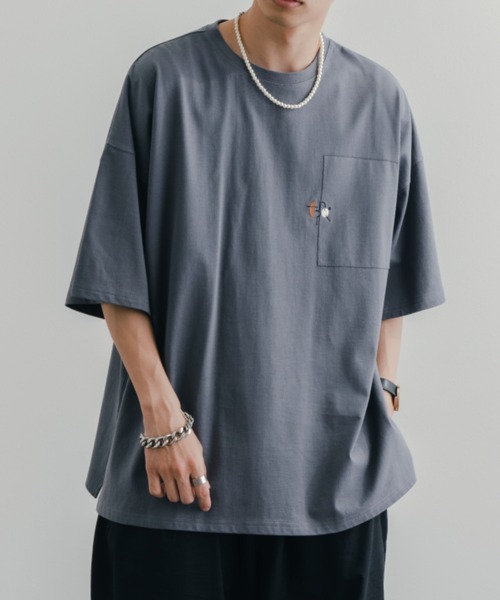epnok(エプノック)の「サイドスリットepTシャツ(Tシャツ/カットソー・メンズ・ブラウン/オフホワイト/グレイッシュブルー・SMALL/MEDIUM/LARGE)」の3枚目の写真