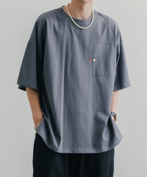 epnok(エプノック)の「サイドスリットepTシャツ(Tシャツ/カットソー・メンズ・ブラウン/オフホワイト/グレイッシュブルー・SMALL/MEDIUM/LARGE)」の4枚目の写真