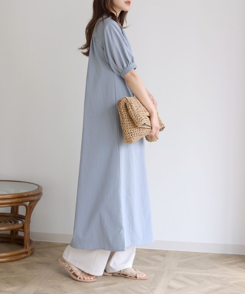 HER CLOSET(ハークローゼット)の「【shemoshelly】リネンライクギャザーシャツワンピース(ワンピース・レディース・アイボリー/ブラック/テラコッタ/ベージュ/ブルー・M)」の5枚目の写真