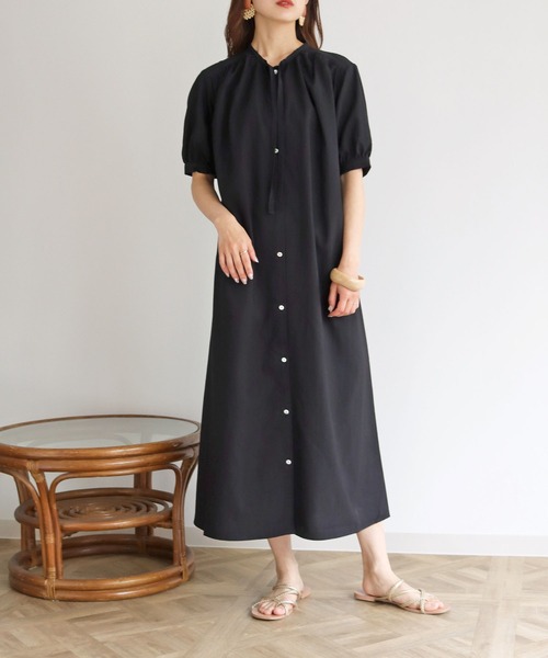 HER CLOSET(ハークローゼット)の「【shemoshelly】リネンライクギャザーシャツワンピース(ワンピース・レディース・アイボリー/ブラック/テラコッタ/ベージュ/ブルー・M)」の15枚目の写真