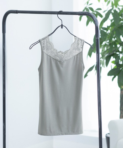 YU'NOW（ユナウ）の「【吸湿発熱】【抗菌防臭】２ＷＡＹタンクトップ（インナーウェア/肌着・レディース・ブルー/ラベンダー/グレイッシュベージュ/ブラック/オフホワイト/チャコールグレー/グレー/アッシュブラウン/グリーン・MEDIUM/X-LARGE/XXX-LARGE/LARGE/XX-LARGE/XXXX-LARGE/SMALL）」の6枚目の写真