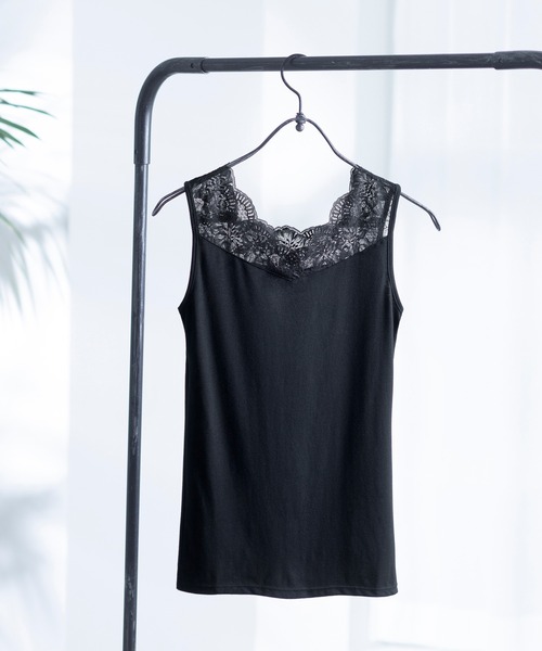 YU'NOW（ユナウ）の「【吸湿発熱】【抗菌防臭】２ＷＡＹタンクトップ（インナーウェア/肌着・レディース・ブルー/ラベンダー/グレイッシュベージュ/ブラック/オフホワイト/チャコールグレー/グレー/アッシュブラウン/グリーン・MEDIUM/X-LARGE/XXX-LARGE/LARGE/XX-LARGE/XXXX-LARGE/SMALL）」の4枚目の写真