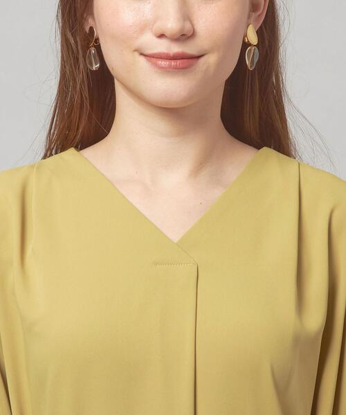 closet story（クローゼットストーリー）の「＜closet story（クローゼットストーリー）＞ タックVネック サックワンピース -ウォッシャブル-（ワンピース・レディース・ベージュ/イエロー・FREE）」の11枚目の写真
