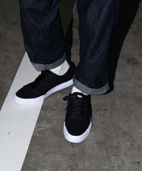 DC SHOES（ディーシーシューズ）の「MANUAL W/DCローカットスニーカー（スニーカー・メンズ・ホワイト/その他/ブラック×ホワイト/ブラック系その他・23cm/23.5cm/24cm/24.5cm/25cm/25.5cm/26cm/26.5cm/27cm/27.5cm/28cm/28.5cm/29cm）」の3枚目の写真