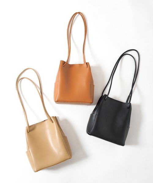 Crisp yours（クリスプユアーズ）の「【WEB限定】ポーチセットスクエアバッグ（ショルダーバッグ・レディース・ブラック/ベージュ/ブラウン・FREE）」の9枚目の写真