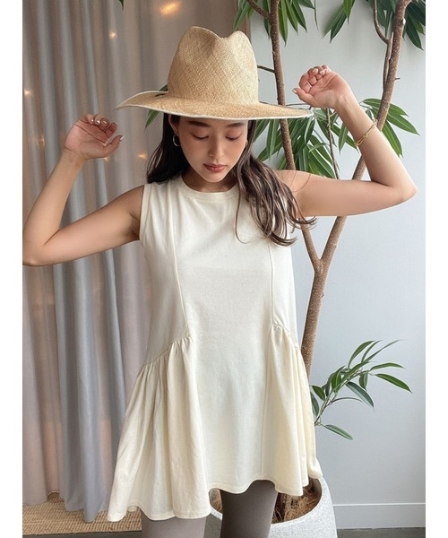 TRUNC（トランクエイティーエイト）の「Flare Cut Peplum Tops（Tシャツ/カットソー・レディース・オフホワイト/ブラック/ベージュ・FREE）」の2枚目の写真