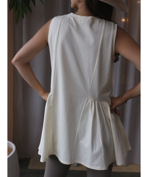 TRUNC（トランクエイティーエイト）の「Flare Cut Peplum Tops（Tシャツ/カットソー・レディース・オフホワイト/ブラック/ベージュ・FREE）」の10枚目の写真