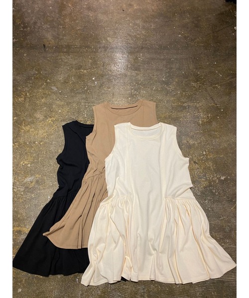 TRUNC（トランクエイティーエイト）の「Flare Cut Peplum Tops（Tシャツ/カットソー・レディース・オフホワイト/ブラック/ベージュ・FREE）」の9枚目の写真